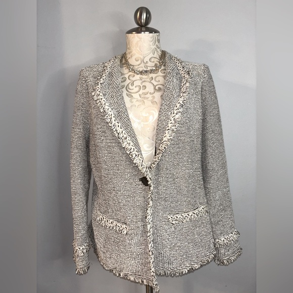 Chico’s Cotton Blend Tweed Fringe Blazer Size Medium. #47 - Picture 4 of 13